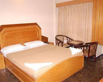 ולאנגני Hotel Seagate מראה חיצוני תמונה